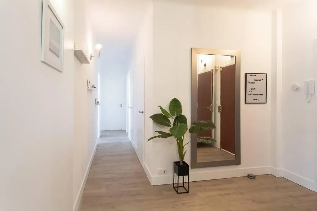 Apartment L45 Suite St Marguerite Sea View/ Balcon, Parking Wifi Nice